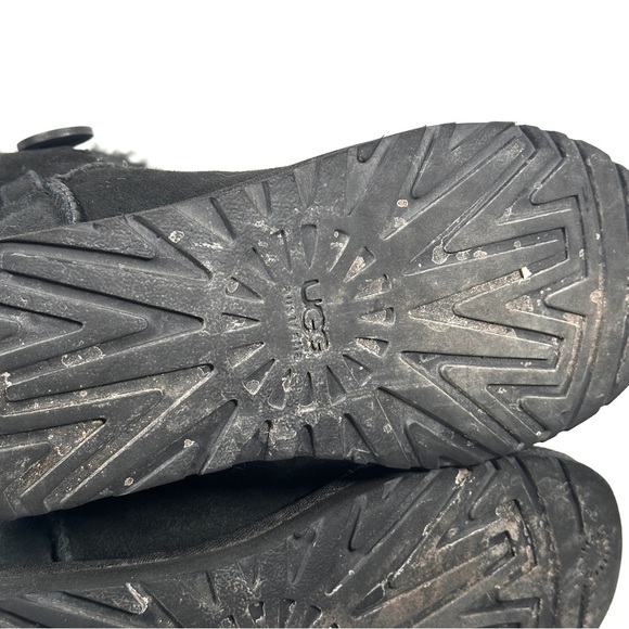 UGG Bailey Button Triplet II Sheepskin Tall Boots Black Size 8 - Picture 13 of 13